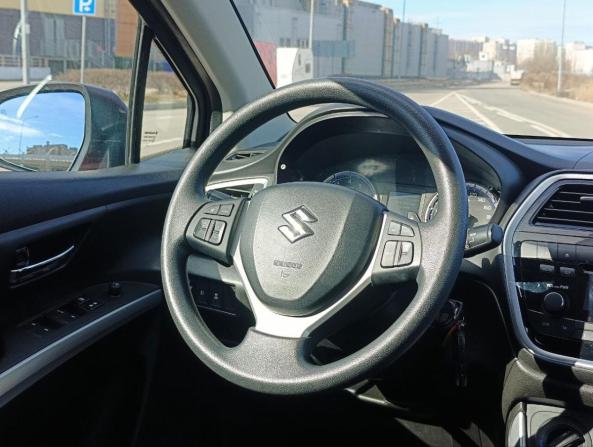 Suzuki SX4 II (S-Cross) Рестайлинг с пробегом 2019 года, цена 1 689 000 рублей, 78000 км, хэтчбек, Автокод Объявления