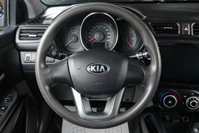 Kia Rio III с пробегом 2013 года, цена 899 000 рублей, 221000 км, седан, Автокод Объявления
