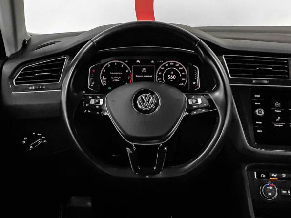 Volkswagen Tiguan II с пробегом 2020 года, цена 3 030 000 рублей, 80178 км, внедорожник, Автокод Объявления