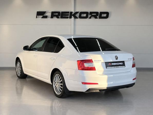Skoda Octavia III (A7) с пробегом 2014 года, цена 1 479 000 рублей, 121000 км, лифтбек, Автокод Объявления