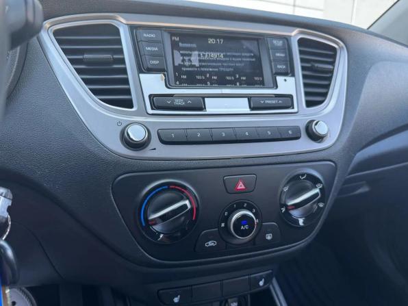 Hyundai Solaris II с пробегом 2019 года, цена 1 345 000 рублей, 68090 км, седан, Автокод Объявления