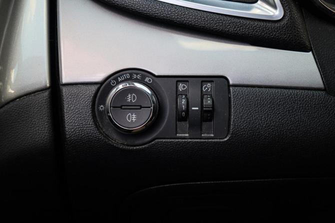 Opel Mokka I с пробегом 2013 года, цена 1 150 000 рублей, 176862 км, внедорожник, Автокод Объявления