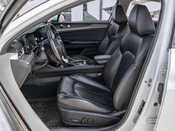 Kia K5 III с пробегом 2021 года, цена 2 350 000 рублей, 82505 км, седан, Автокод Объявления