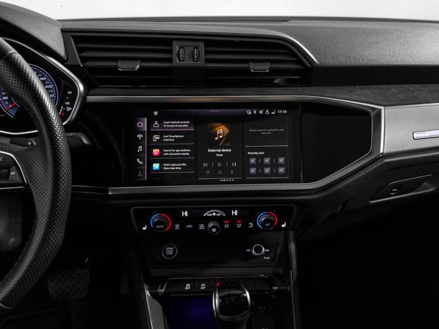 Audi Q3 II (F3) Санкт-Петербург  - изображение 19