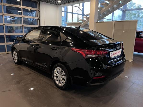 Hyundai Solaris II с пробегом 2019 года, цена 1 550 000 рублей, 95440 км, седан, Автокод Объявления