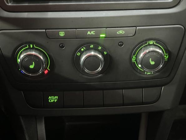 Skoda Yeti I с пробегом 2014 года, цена 853 900 рублей, 100478 км, внедорожник, Автокод Объявления