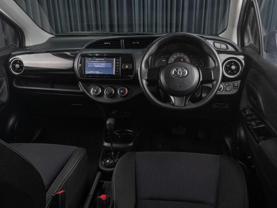 Toyota Vitz III (XP130) Рестайлинг 2 Тюмень  - изображение 6