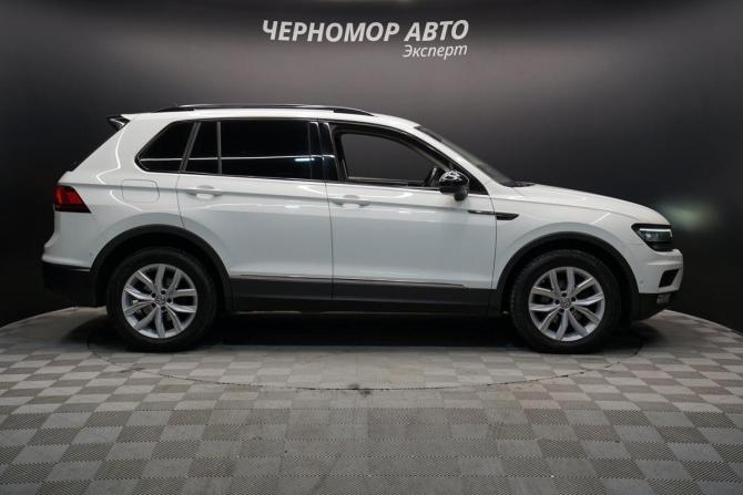 Volkswagen Tiguan II с пробегом 2017 года, цена 2 590 000 рублей, 165000 км, внедорожник, Автокод Объявления