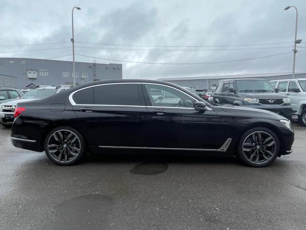 BMW 7 серии VI (G11/G12) с пробегом 2016 года, цена 5 280 000 рублей, 106250 км, седан, Автокод Объявления