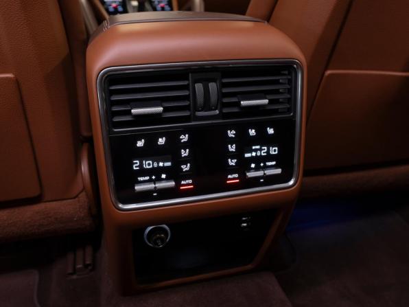 Porsche Cayenne III с пробегом 2019 года, цена 6 800 000 рублей, 92982 км, внедорожник, Автокод Объявления