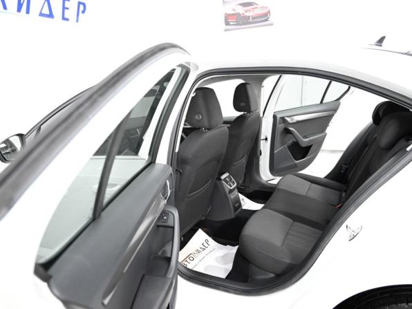 Skoda Octavia III (A7) Рестайлинг с пробегом 2019 года, цена 1 159 000 рублей, 73394 км, лифтбек, Автокод Объявления