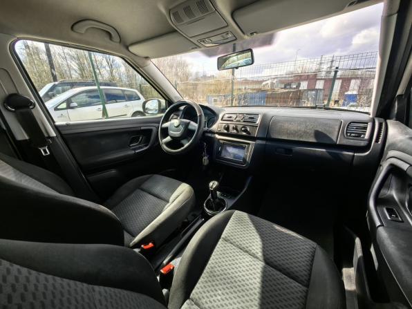 Skoda Fabia II Рестайлинг с пробегом 2012 года, цена 329 000 рублей, 269000 км, хэтчбек, Автокод Объявления