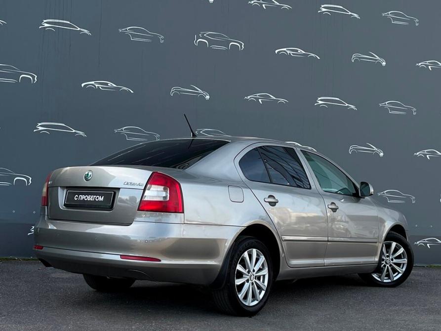 Skoda Octavia II (A5) Рестайлинг Санкт-Петербург  - изображение 2
