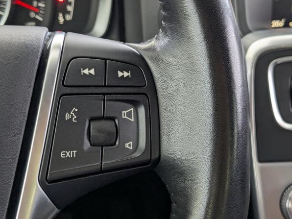 Volvo S60 II Рестайлинг с пробегом 2017 года, цена 2 100 000 рублей, 61101 км, седан, Автокод Объявления