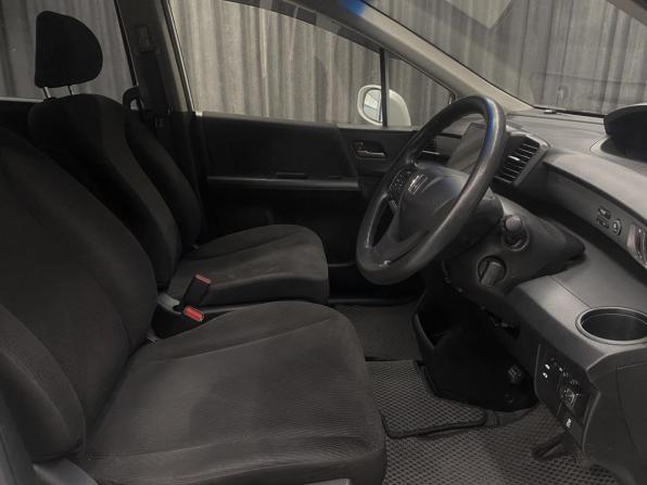 Honda Freed I Рестайлинг с пробегом 2014 года, цена 1 190 000 рублей, 151000 км, компактвэн, Автокод Объявления