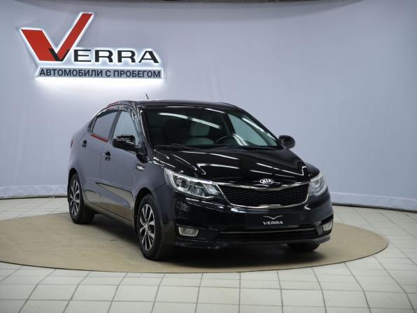 Kia Rio III Рестайлинг с пробегом 2016 года, цена 990 000 рублей, 137860 км, седан, Автокод Объявления