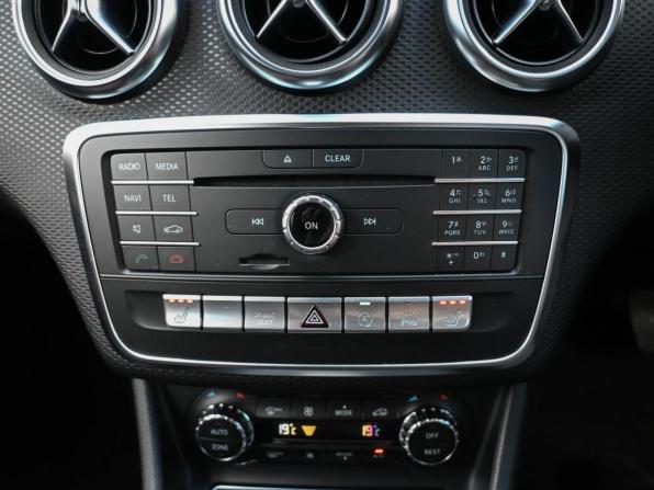 Mercedes-Benz A-Класс III (W176) Рестайлинг с пробегом 2017 года, цена 1 599 000 рублей, 50169 км, хэтчбек, Автокод Объявления