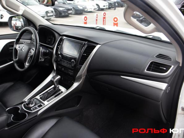 Mitsubishi Pajero Sport III с пробегом 2018 года, цена 2 648 000 рублей, 183483 км, внедорожник, Автокод Объявления