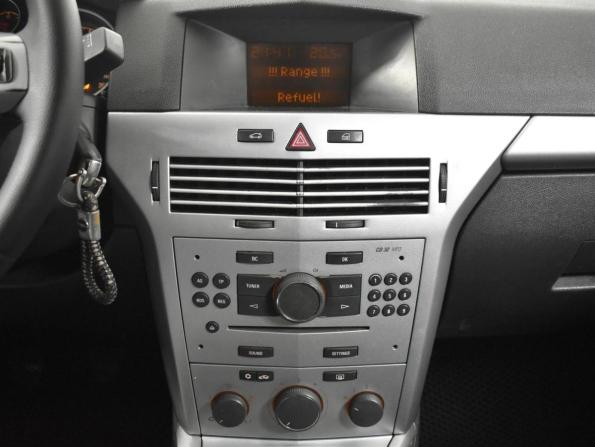 Opel Astra H Рестайлинг с пробегом 2012 года, цена 398 100 рублей, 360712 км, седан, Автокод Объявления