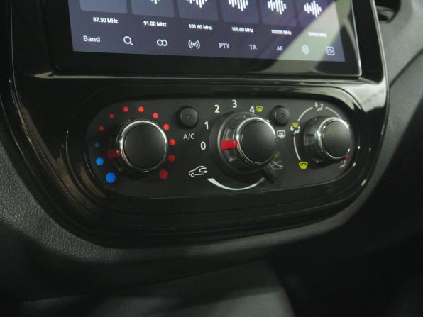 Renault Kaptur I с пробегом 2018 года, цена 974 000 рублей, 113053 км, внедорожник, Автокод Объявления