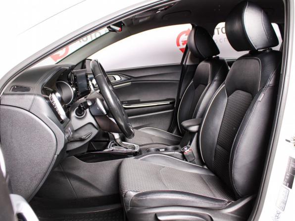 Kia Ceed III с пробегом 2021 года, цена 1 765 000 рублей, 109300 км, универсал, Автокод Объявления