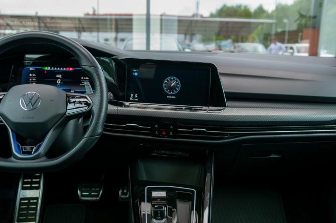 Volkswagen Golf R VIII с пробегом 2023 года, цена 4 990 000 рублей, 16286 км, хэтчбек, Автокод Объявления