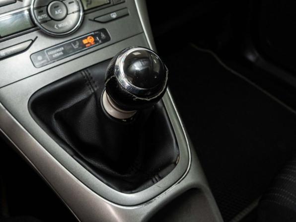 Toyota Auris I с пробегом 2009 года, цена 489 000 рублей, 270000 км, хэтчбек, Автокод Объявления