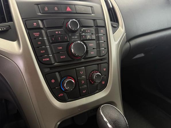 Opel Astra J Рестайлинг с пробегом 2012 года, цена 789 000 рублей, 172000 км, хэтчбек, Автокод Объявления