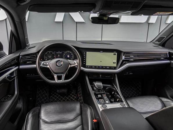 Volkswagen Touareg III с пробегом 2019 года, цена 6 880 000 рублей, 99090 км, внедорожник, Автокод Объявления