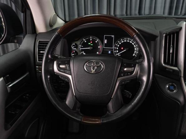 Toyota Land Cruiser 200 Series Рестайлинг 2 с пробегом 2016 года, цена 5 399 000 рублей, 169554 км, внедорожник, Автокод Объявления
