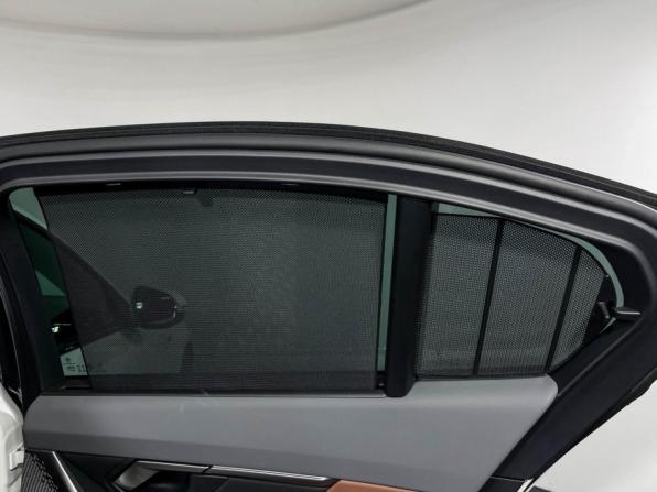 BMW 5 серии VIII (G60/G61/G68) с пробегом 2023 года, цена 7 735 000 рублей, 7301 км, седан, Автокод Объявления