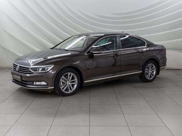 Volkswagen Passat B8 с пробегом 2018 года, цена 1 798 000 рублей, 138946 км, седан, Автокод Объявления