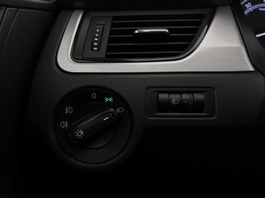 Skoda Rapid I Рестайлинг Псков  - изображение 18