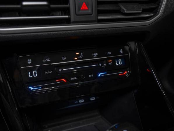 Volkswagen Tayron I Рестайлинг с пробегом 2024 года, цена 4 400 000 рублей, 15 км, внедорожник, Автокод Объявления