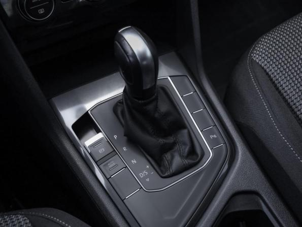 Volkswagen Tiguan II с пробегом 2019 года, цена 2 049 000 рублей, 120018 км, внедорожник, Автокод Объявления