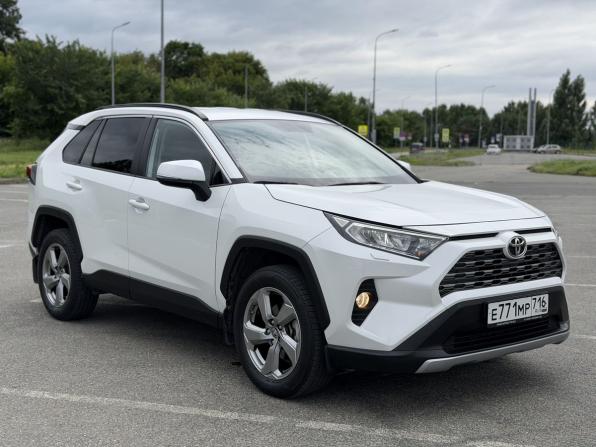 Toyota RAV4 V (XA50) с пробегом 2020 года, цена 3 050 000 рублей, 32218 км, внедорожник, Автокод Объявления