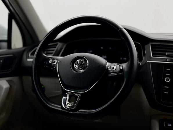 Volkswagen Tiguan II с пробегом 2019 года, цена 3 049 000 рублей, 148390 км, внедорожник, Автокод Объявления