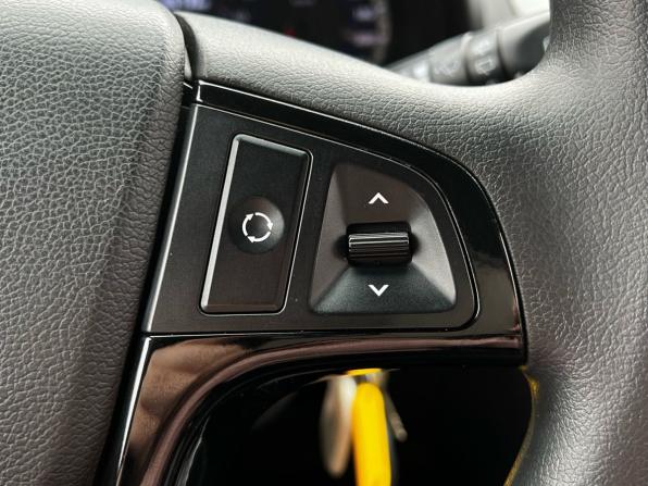 Hyundai Solaris I с пробегом 2012 года, цена 830 000 рублей, 165738 км, седан, Автокод Объявления