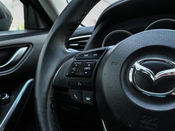 Mazda 6 III (GJ) Рестайлинг с пробегом 2016 года, цена 1 690 000 рублей, 180329 км, седан, Автокод Объявления