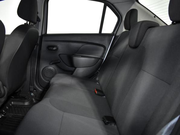 Renault Logan II с пробегом 2018 года, цена 832 000 рублей, 92222 км, седан, Автокод Объявления