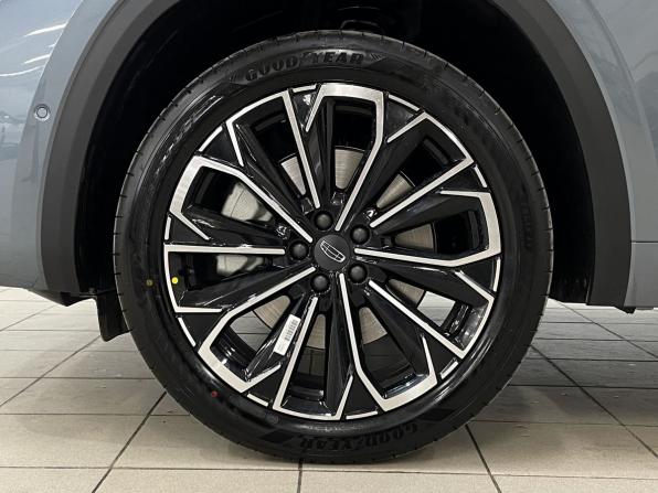 Geely Monjaro I Рестайлинг 2 с пробегом 2025 года, цена 4 130 000 рублей, 16 км, внедорожник, Автокод Объявления