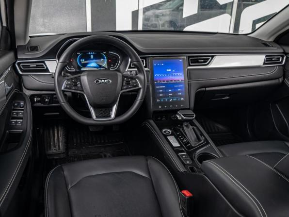 JAC J7 I с пробегом 2023 года, цена 1 410 000 рублей, 36644 км, лифтбек, Автокод Объявления