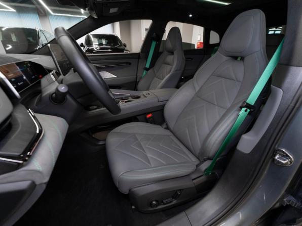Zeekr 001 I с пробегом 2023 года, цена 5 740 000 рублей, 19784 км, хэтчбек, Автокод Объявления
