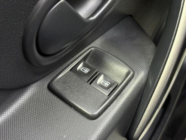 Renault Logan II с пробегом 2015 года, цена 685 000 рублей, 106071 км, седан, Автокод Объявления