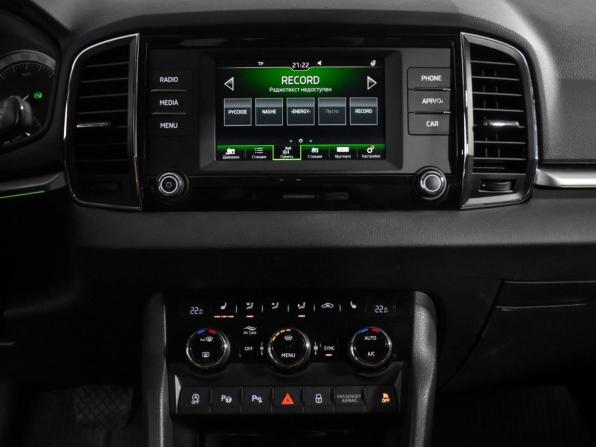 Skoda Karoq I с пробегом 2020 года, цена 2 048 000 рублей, 96933 км, внедорожник, Автокод Объявления