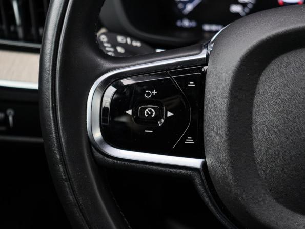 Volvo XC60 II с пробегом 2019 года, цена 4 298 000 рублей, 50133 км, внедорожник, Автокод Объявления