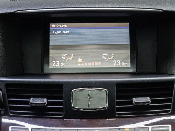 Infiniti Q70 I Рестайлинг с пробегом 2015 года, цена 2 200 000 рублей, 155271 км, седан, Автокод Объявления