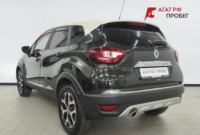 Renault Kaptur I с пробегом 2018 года, цена 1 039 000 рублей, 225099 км, внедорожник, Автокод Объявления