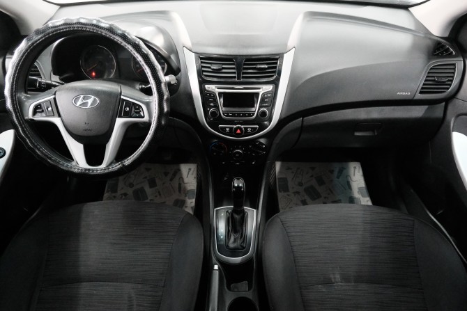 Hyundai Solaris I Рестайлинг с пробегом 2016 года, цена 1 139 000 рублей, 177000 км, седан, Автокод Объявления