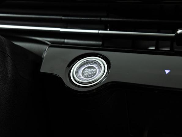 Omoda C5 I с пробегом 2023 года, цена 1 849 700 рублей, 8992 км, внедорожник, Автокод Объявления
